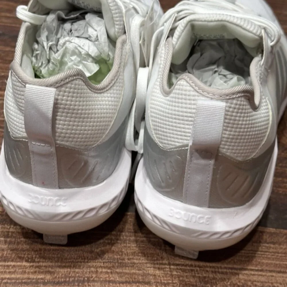 Adidas Womens‎ Softball cleats Sz 11
